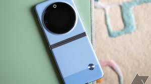 Meet the New Tecno Phantom V